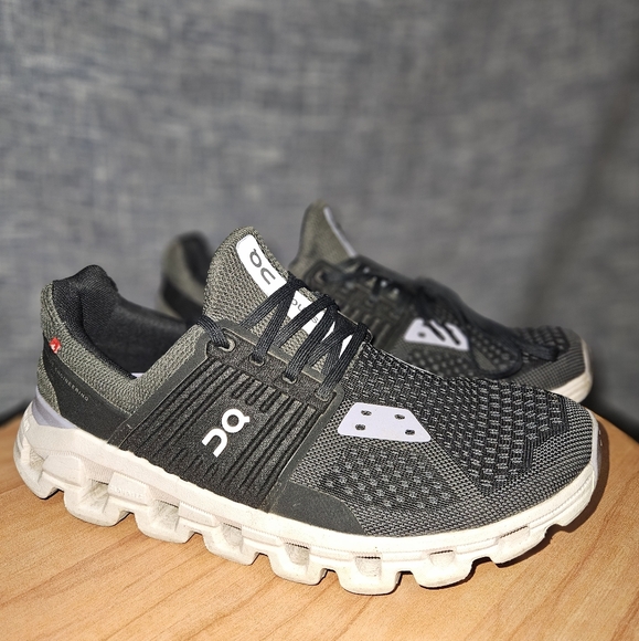 On Cloudswift Running Shoes Women's Size: 9.5 Color: Magnet/Lavender - Picture 2 of 2